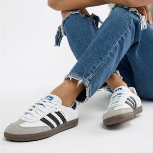 Adidas Samba unisex OG classics - Men’s size 7 / Women’s size 8